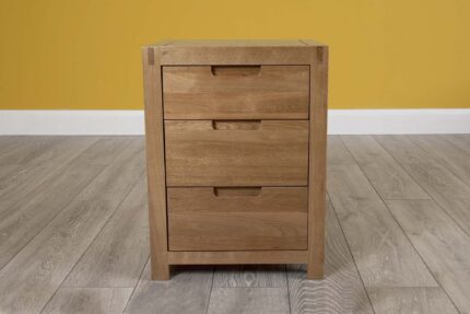 Agrami Natural Oak 2+1 Drawer Bedside Table – Sleek Space-Saving Design